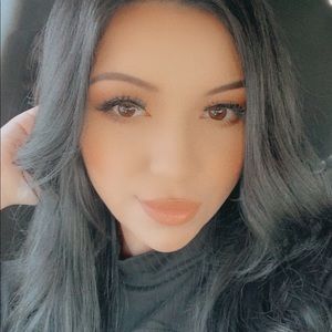 Meet your Posher, Jimena